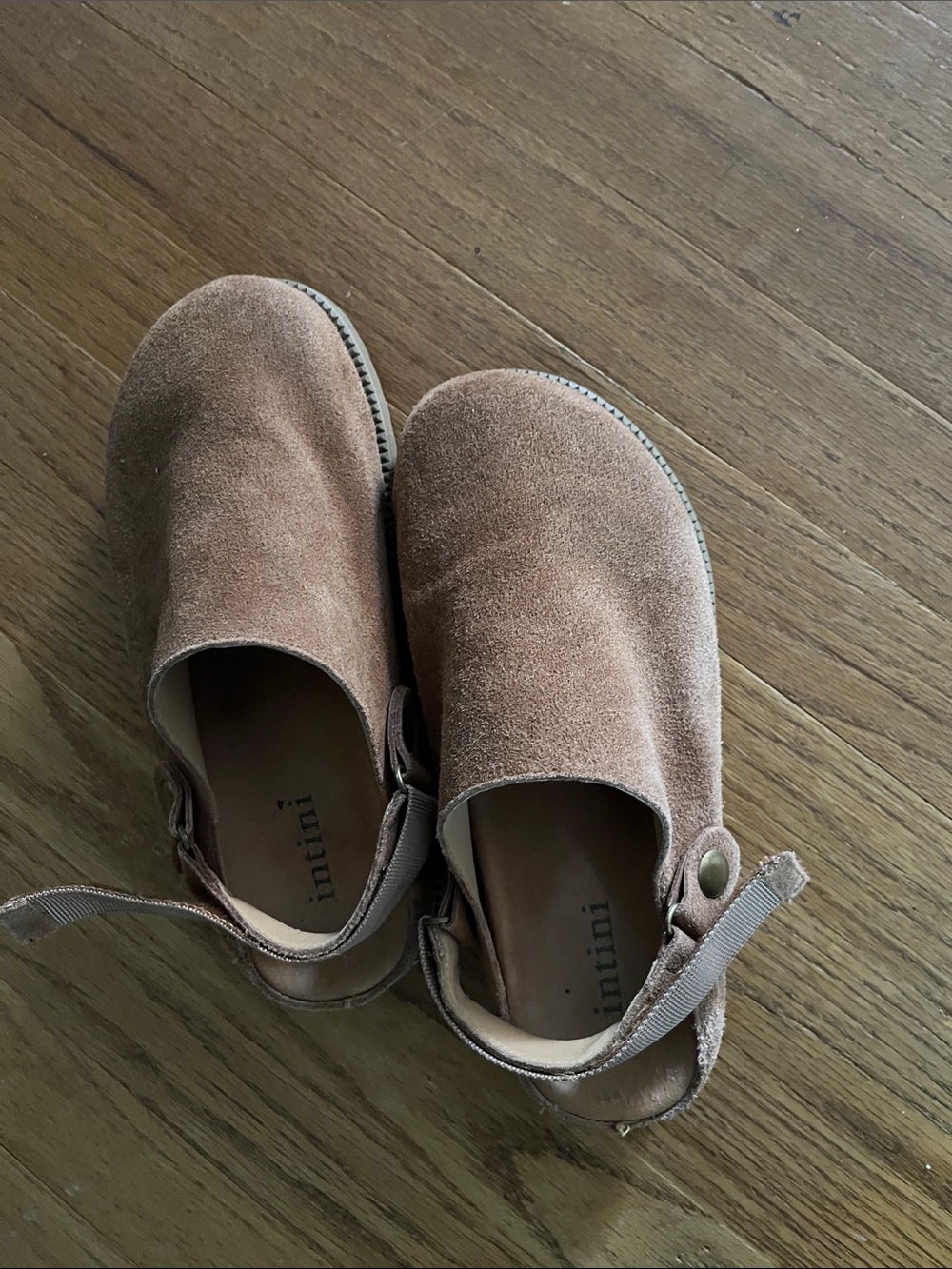 Women’s back sling clogs. Brown Suede